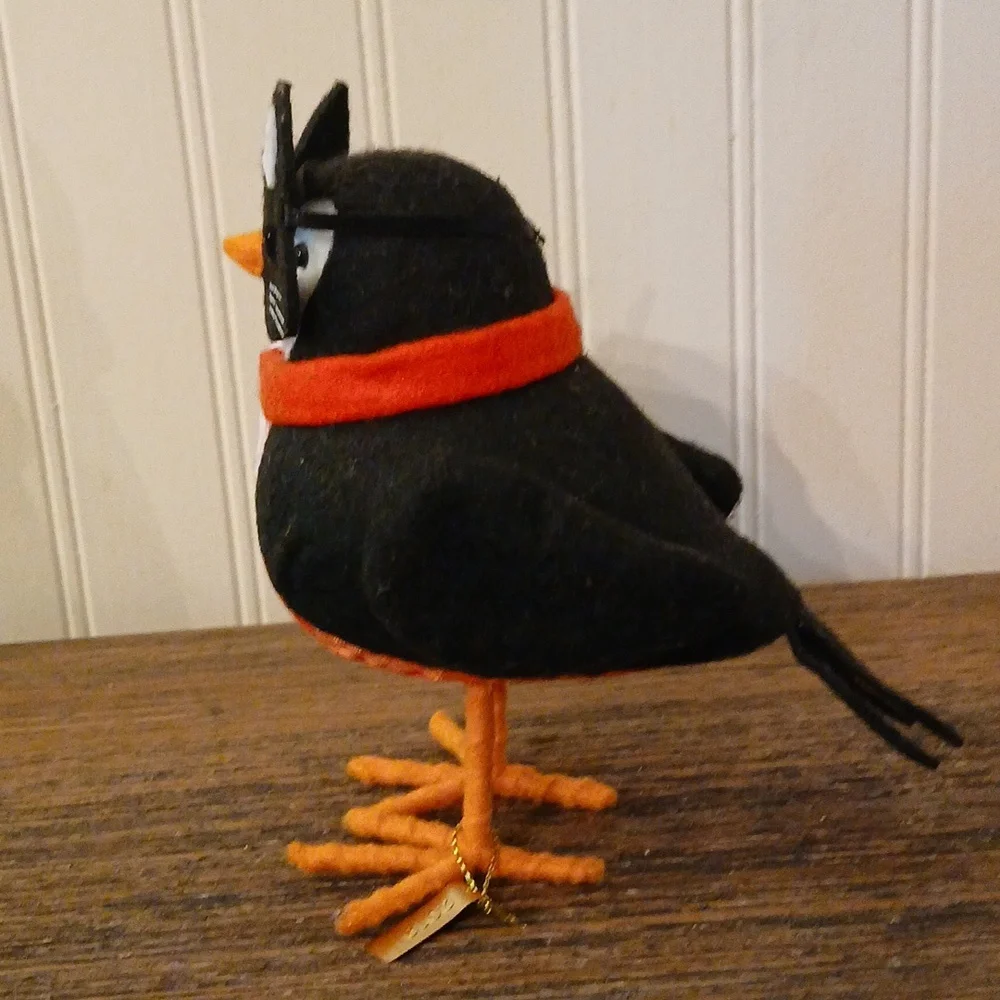 Target Spritz Hyde & EEK Fabric Bird Halloween Featherly Friends Tabletop